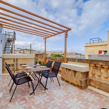 Traditional Maltese Townhouse, Roof Terrace And Views Сенглі Екстер'єр фото