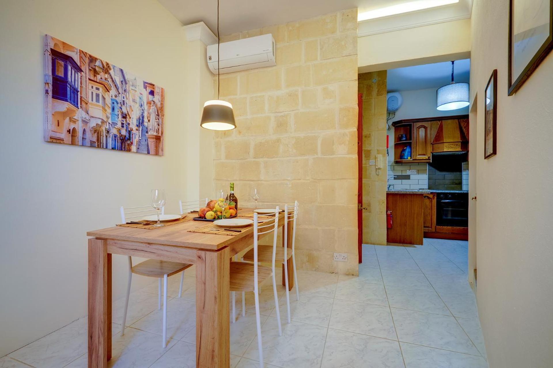 Traditional Maltese Townhouse, Roof Terrace And Views Сенглі Екстер'єр фото