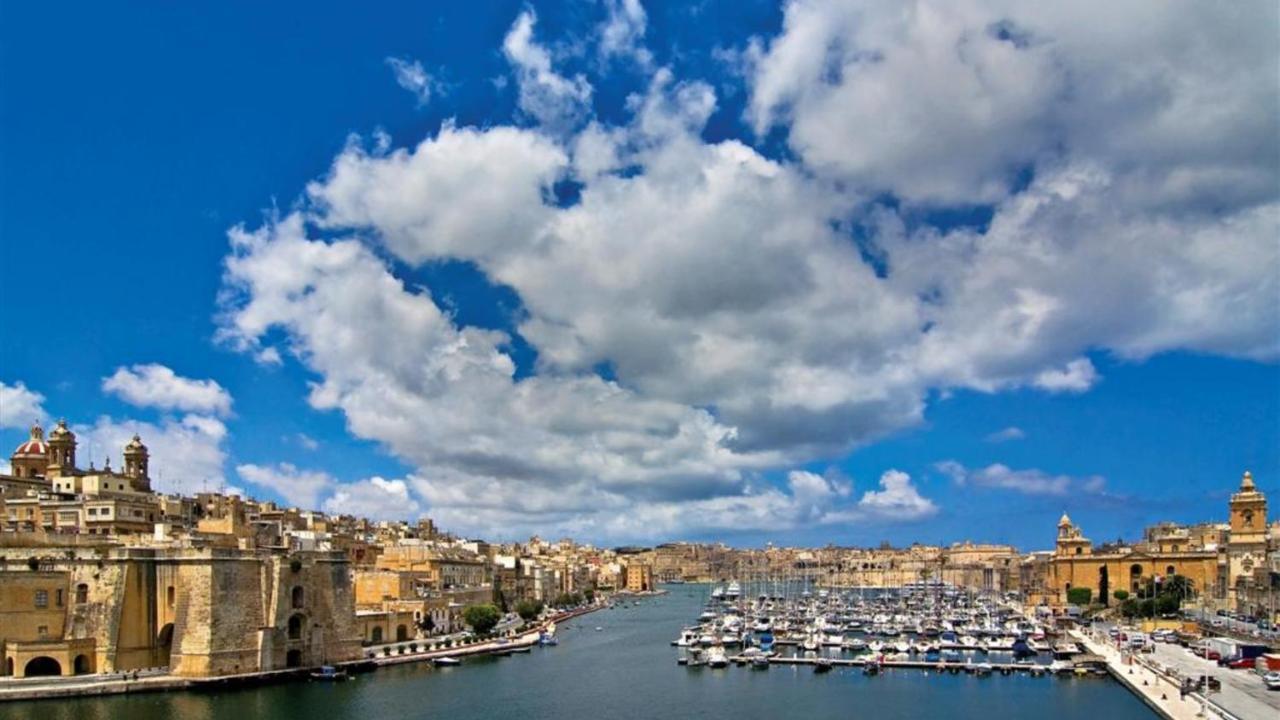 Traditional Maltese Townhouse, Roof Terrace And Views Сенглі Екстер'єр фото