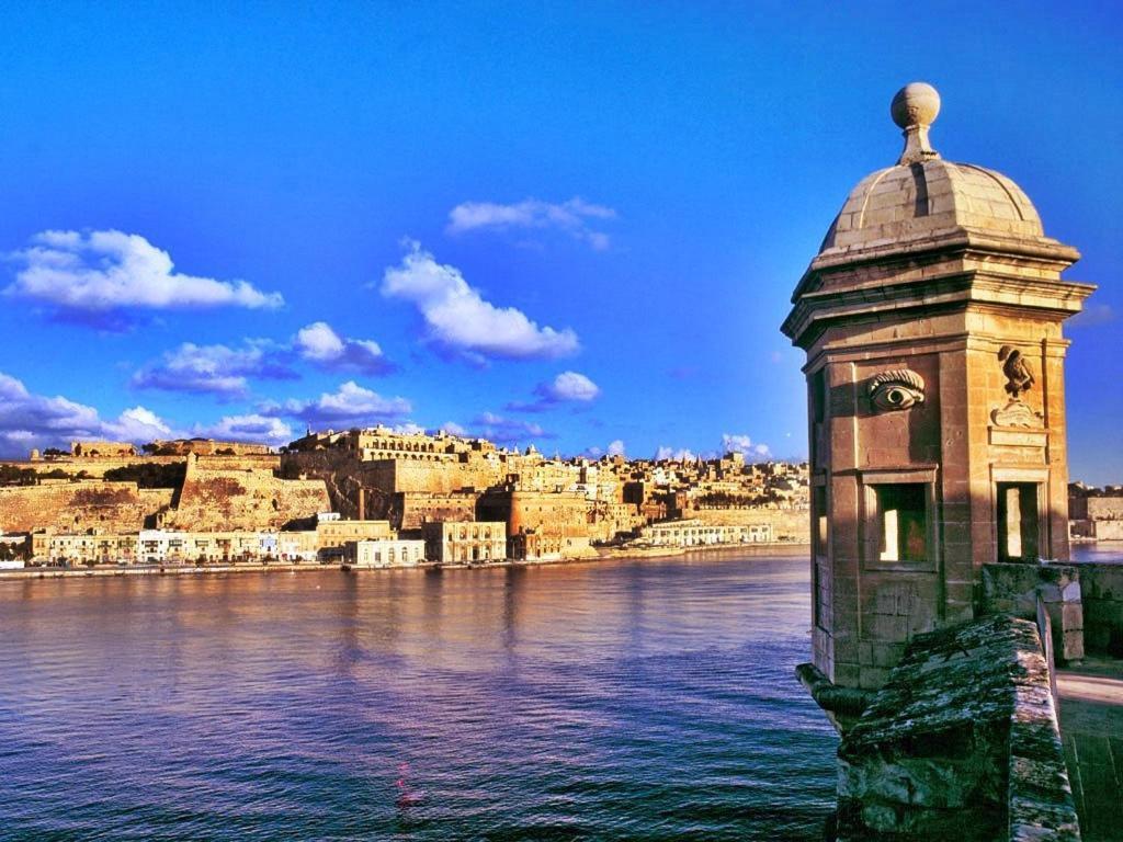 Traditional Maltese Townhouse, Roof Terrace And Views Сенглі Екстер'єр фото