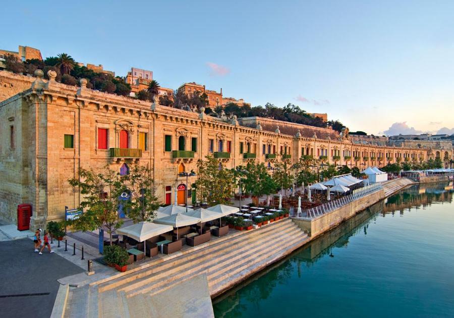 Traditional Maltese Townhouse, Roof Terrace And Views Сенглі Екстер'єр фото